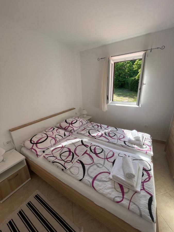 Appartement Oaza à Nerezine Extérieur photo